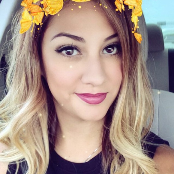 Meet your Posher, Veronica - Picture 1 of 1